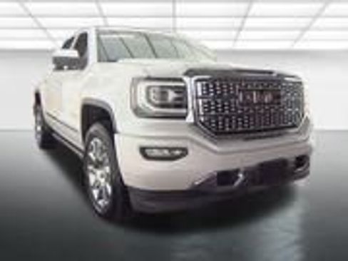 Used 2018 GMC Sierra 1500 Denali AWD/4WD image 4