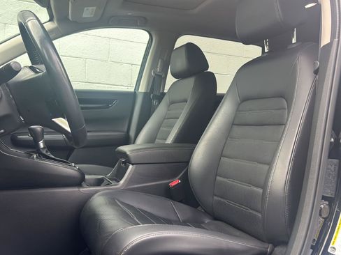 Used 2024 Honda CR-V EX-L image 2