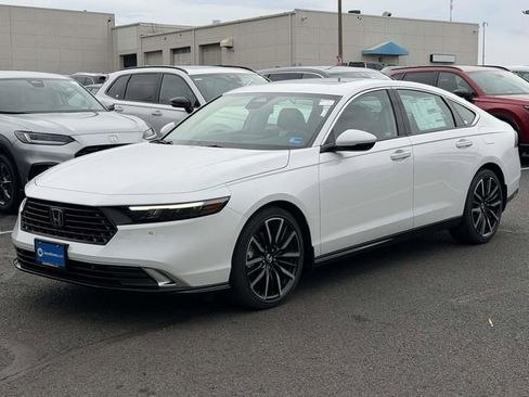 New 2026 Honda Accord Touring image 4