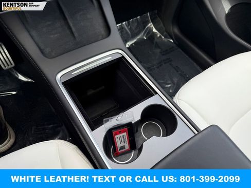 Used 2023 Tesla Model Y Performance AWD/4WD image 21