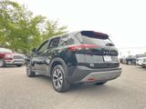 Used 2023 Nissan Rogue SV image 5