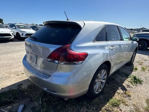 Used 2014 Toyota Venza LE FWD image 5