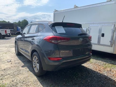 Used 2017 Hyundai Tucson SE w/ SE Popular Package 02 AWD/4WD image 5