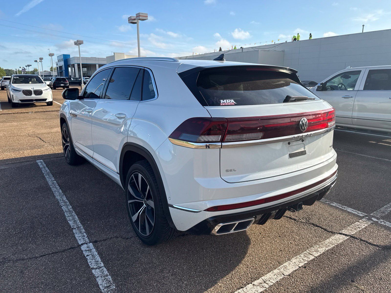 Used 2024 Volkswagen Atlas Cross Sport SEL Premium R-Line AWD/4WD image 7