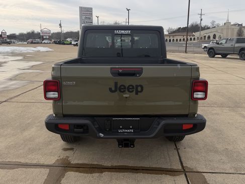 New 2026 Jeep Gladiator Sport AWD/4WD image 6