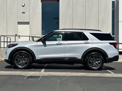 New 2026 Ford Explorer ST w/ Sun And Sound Package AWD/4WD image 6