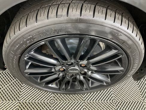 Used 2021 MINI Cooper S image 9