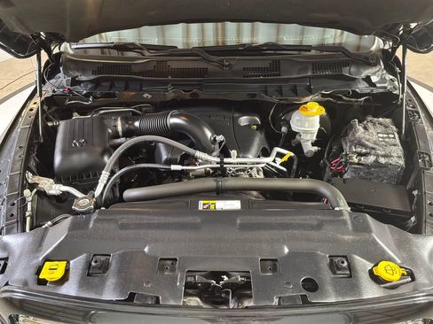 Used 2015 RAM 1500 Sport w/ Black Ram 1500 Sport Group AWD/4WD image 31