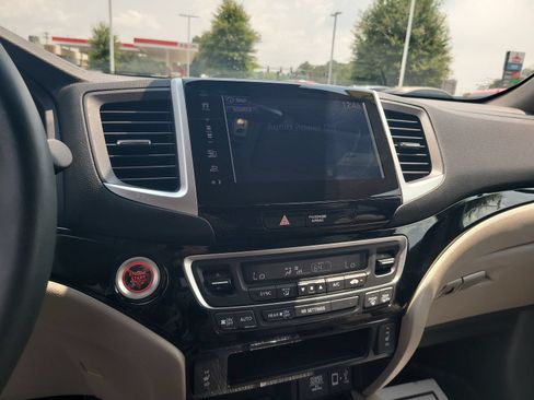 Certified 2018 Honda Ridgeline RTL-E image 18