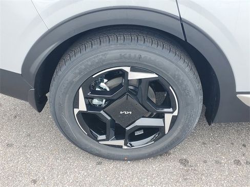 New 2026 Kia Sportage EX image 40