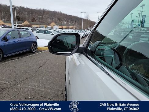 Used 2022 Volkswagen Atlas SEL Premium image 26