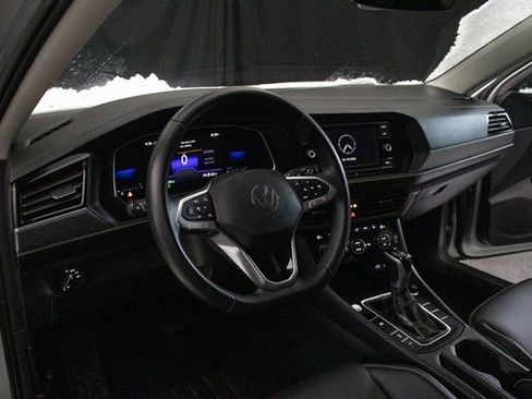 Used 2024 Volkswagen Jetta SE image 22