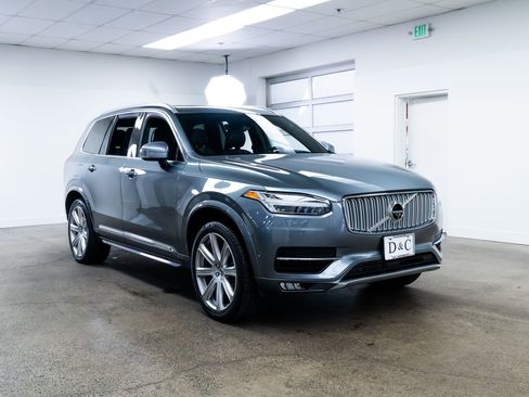Used 2018 Volvo XC90 T6 Inscription w/ Convenience Package image 25