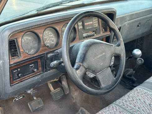 Used 1993 Dodge D/W Truck 250 image 5