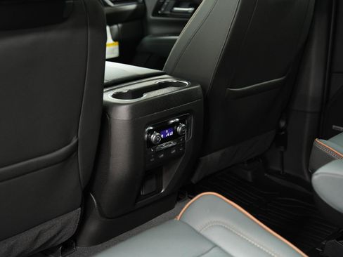New 2026 GMC Yukon XL AT4 w/ AT4 Premium Plus Package AWD/4WD image 25