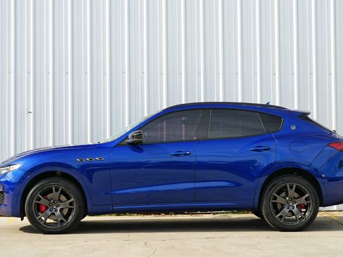 Used 2019 Maserati Levante image 8