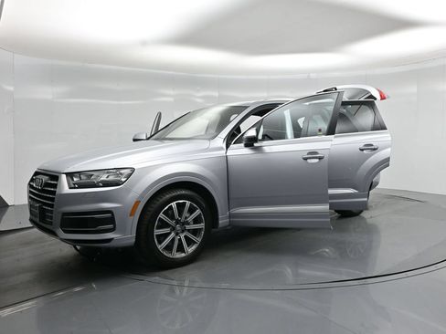 Used 2017 Audi Q7 3.0T Premium Plus w/ Premium Plus Package AWD/4WD image 34