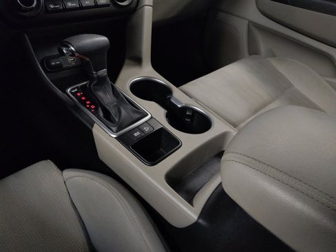 Used 2020 Kia Sportage LX FWD image 26