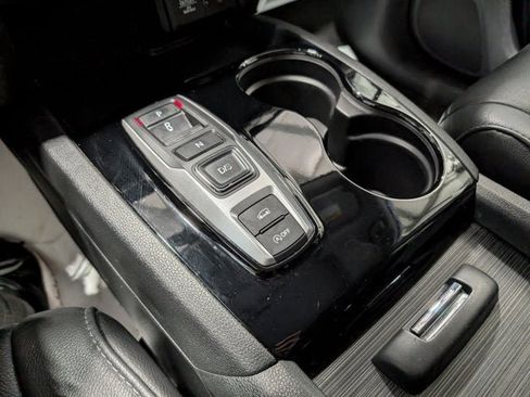 Used 2017 Honda Pilot Touring image 26