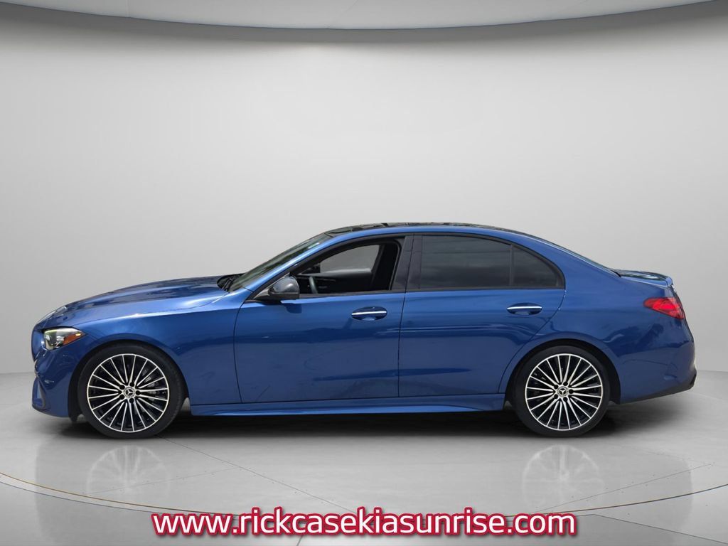 Used 2022 Mercedes-Benz C 300 Sedan image 3