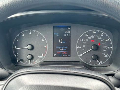 Certified 2025 Toyota Corolla LE FWD image 28