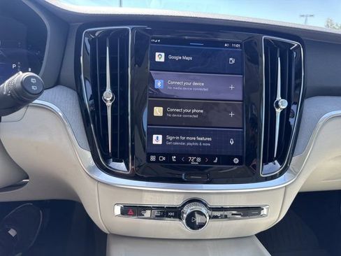 New 2025 Volvo V60 B5 Cross Country Plus w/ Protection Package Premier image 27