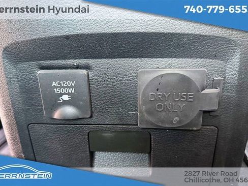 Used 2025 Toyota Sienna Platinum image 15