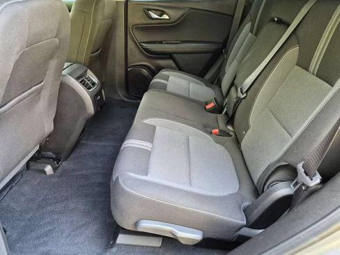 Used 2025 Chevrolet Blazer LT FWD image 25