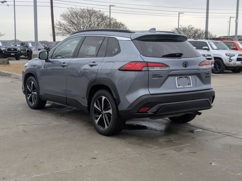 Certified 2023 Toyota Corolla Cross XSE image 8