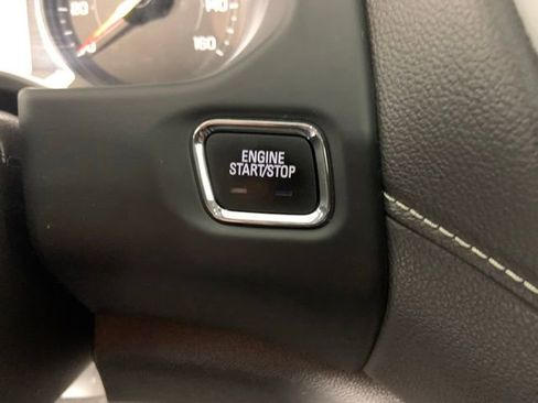 Used 2023 GMC Acadia SLT AWD/4WD image 28