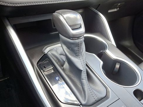 Used 2020 Toyota Highlander XLE image 17