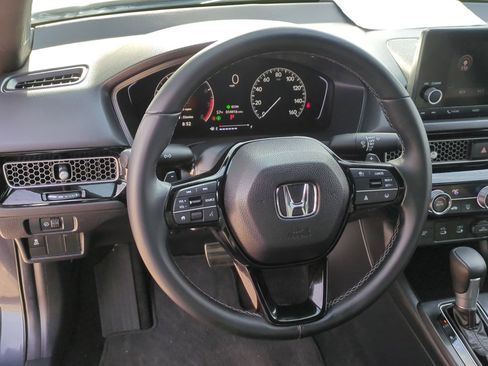 Used 2025 Honda Civic Sport image 16