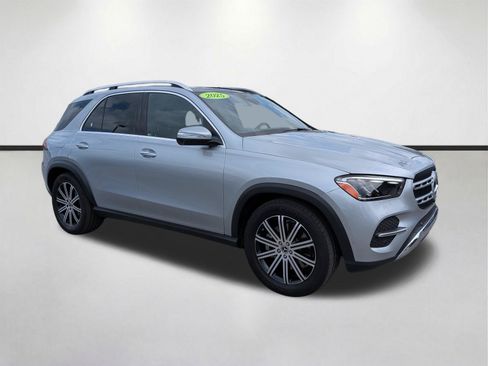 Used 2025 Mercedes-Benz GLE 450 4MATIC image 2