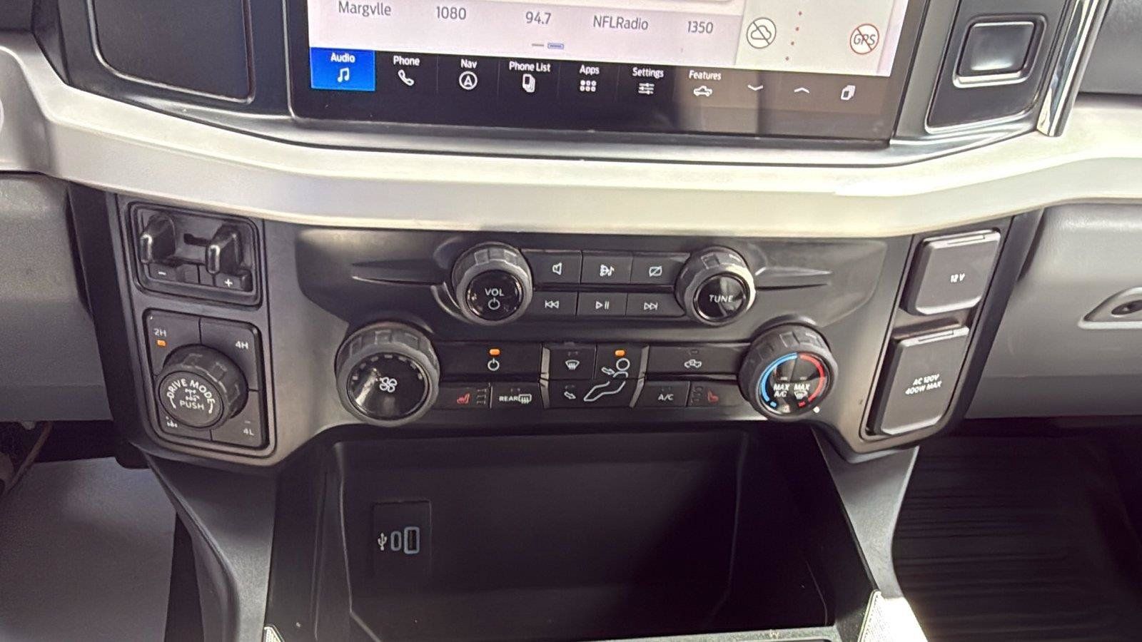 Used 2023 Ford F350 XLT w/ Tremor Off-Road Package AWD/4WD image 29