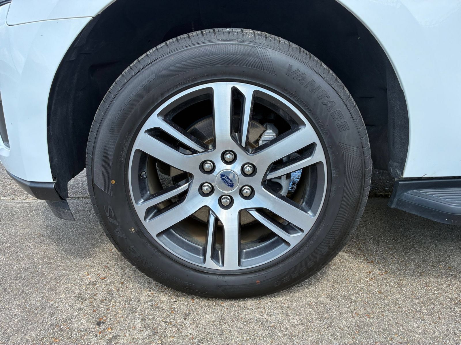 Used 2024 Ford Expedition Limited AWD/4WD image 34