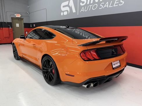 Used 2021 Ford Mustang Shelby GT500 w/ Technology Package image 18