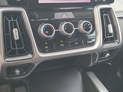 Used 2023 Kia Sorento LX FWD image 29