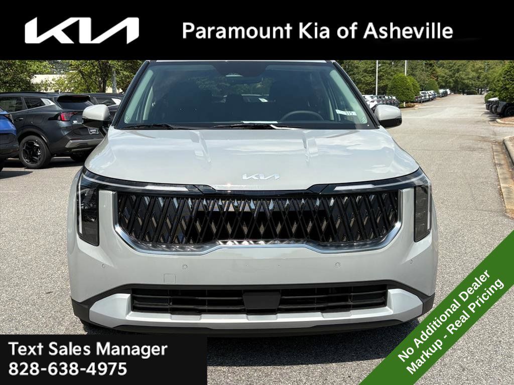 New 2027 Kia Carnival FWD image 2