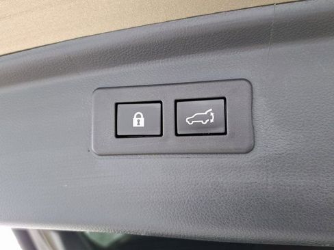 Used 2023 Subaru Outback Premium AWD/4WD image 30