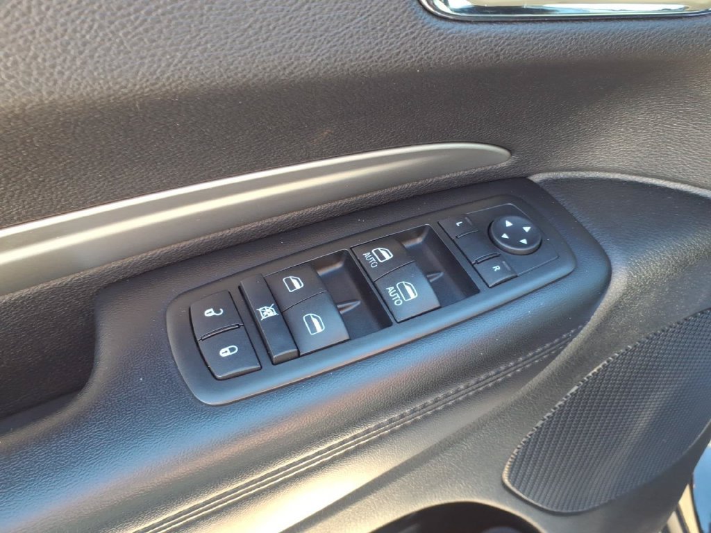 Used 2015 Dodge Durango SXT w/ Quick Order Package 23B AWD/4WD image 10