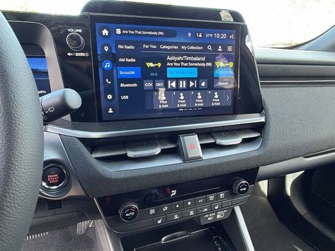 Used 2026 Subaru Outback Premium image 25