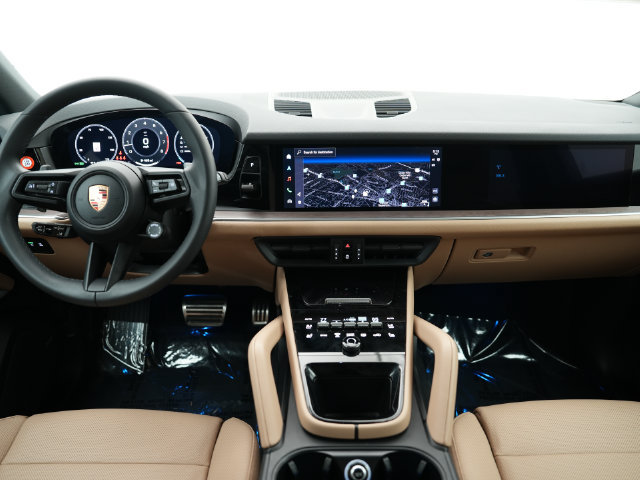 Certified 2026 Porsche Cayenne AWD/4WD image 13