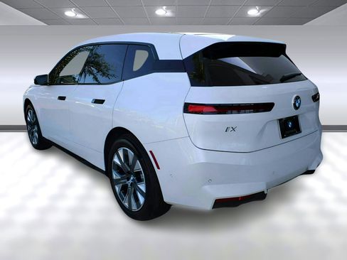 New 2026 BMW iX xDrive60 w/ Premium Package image 3