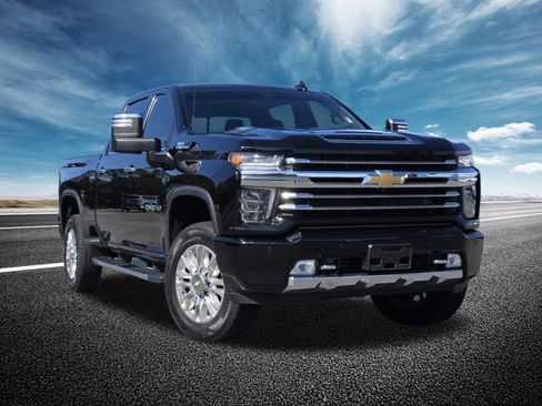 Used 2023 Chevrolet Silverado 2500 High Country image 2