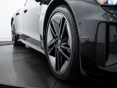 Used 2024 Audi RS e-tron GT w/ Ceramic Brake Package image 19