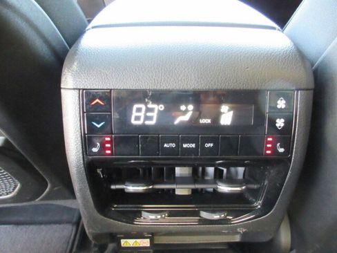 Used 2023 Jeep Grand Cherokee L Limited w/ Trailer Tow Group (B) image 40