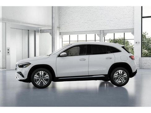 New 2026 Mercedes-Benz GLA 250 4MATIC image 35