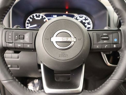Used 2023 Nissan Rogue SL w/ SL Premium Package FWD image 12