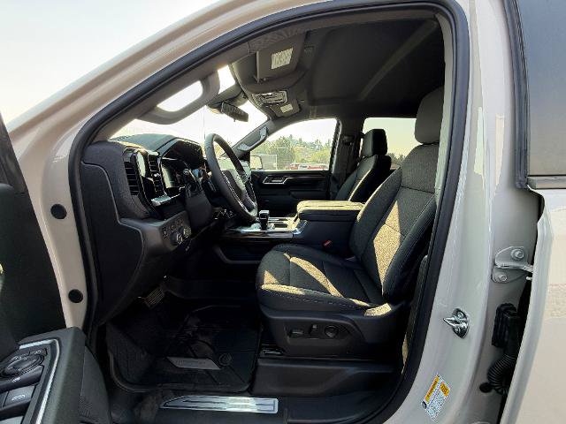 New 2026 Chevrolet Silverado 1500 RST w/ Dark Appearance Package AWD/4WD image 2