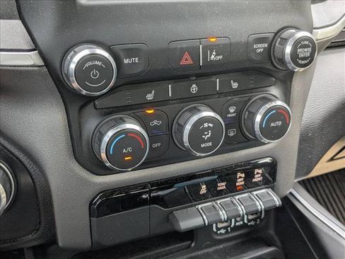 Used 2021 RAM 1500 Big Horn AWD/4WD image 12